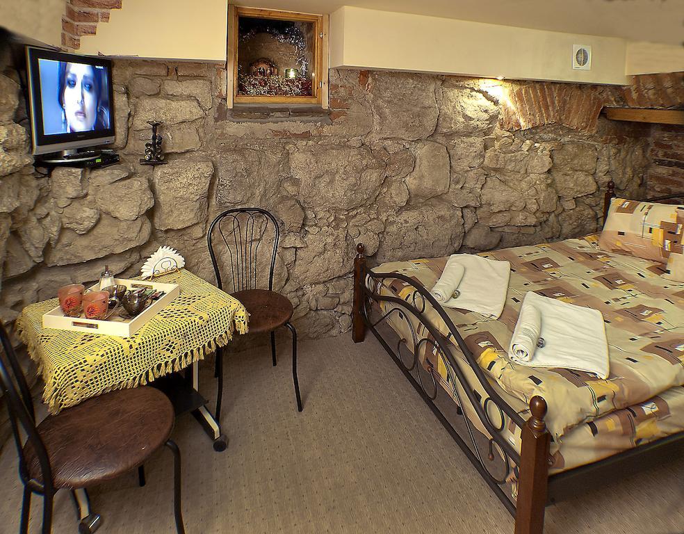 Niko Hostel Lviv Szoba fotó