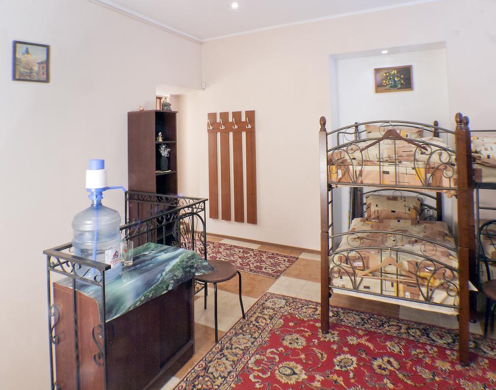 Niko Hostel Lviv Szoba fotó